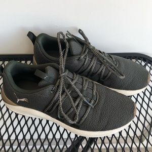 Puma Prowl Alt Sneaker size 9